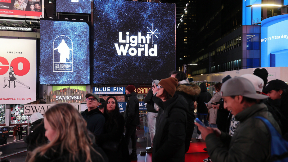 “Ilumina el Mundo” desde Times Square