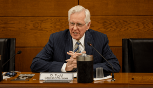 Élder Christofferson en Roma: “Defendamos la dignidad humana y la libertad religiosa”